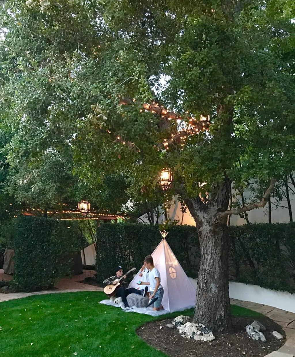 Victoria and David Beckham spent an estimated US$10 million transforming their west London home. Photo: @davidbeckham/Instagram Victoria and David Beckham spent an estimated US$10 million transforming their west London home. Photo: @davidbeckham/Instagram
