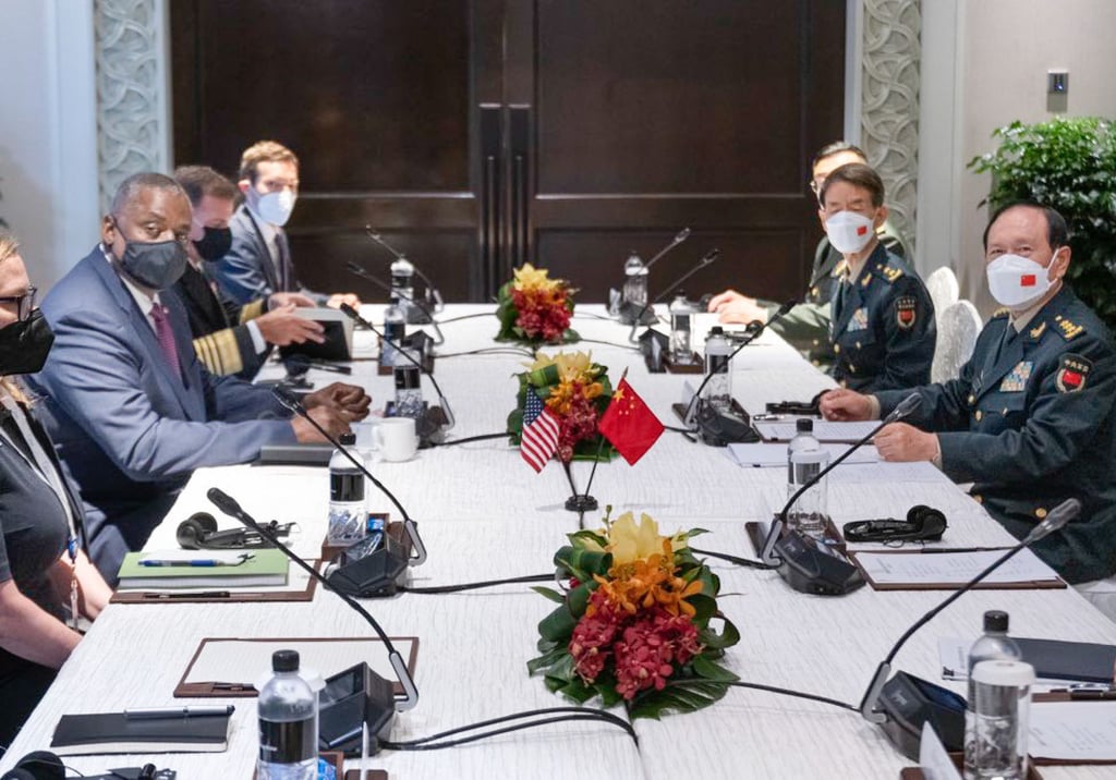 Lloyd Austin and Wei Fenghe meet on the sidelines of the Shangri-La Dialogue. Photo: Twitter