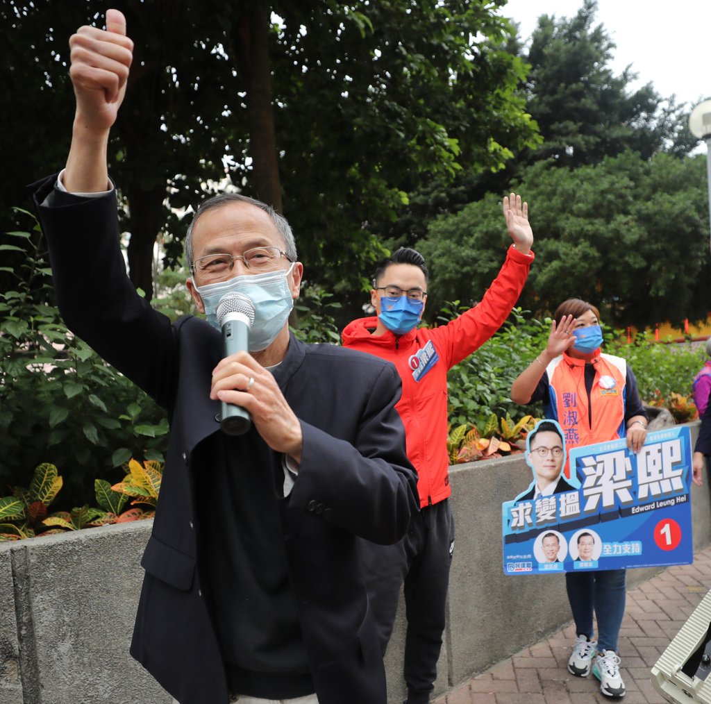 Jasper Tsang canvassing for Legco candidate Edward Leung in Chai Wan last December. Photo: Xiaomei Chen Jasper Tsang canvassing for Legco candidate Edward Leung in Chai Wan last December. Photo: Xiaomei Chen