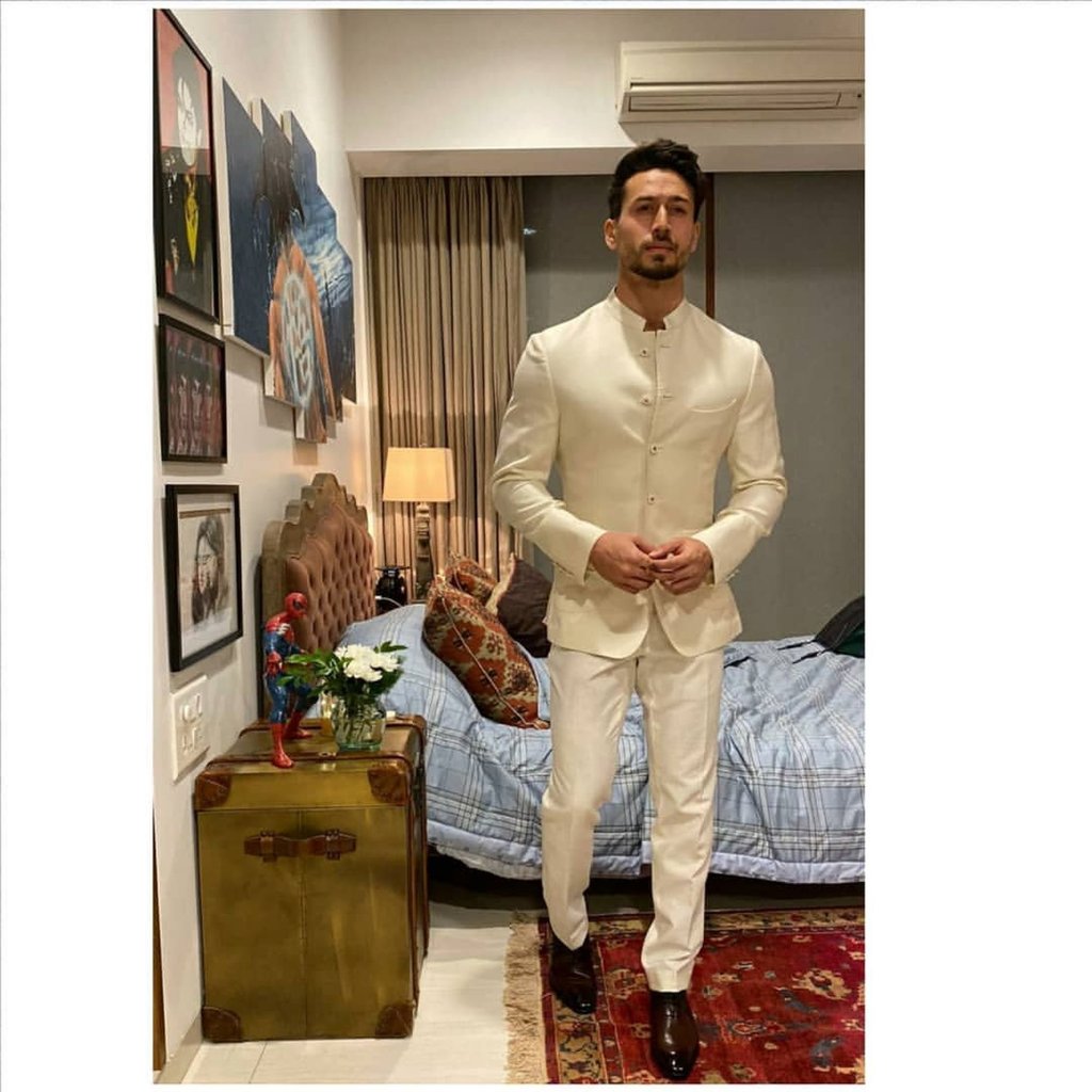 Jackie Shroff’s son, Tiger. Photo: @tigerjackieshroff/Instagram