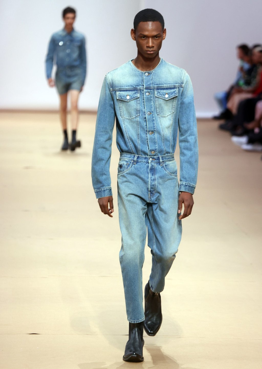 人気商品・限定商品ばかりの「超得 半額福袋」が販売開始 Milan Men's Fashion Week: Prada blended grunge with トップス
