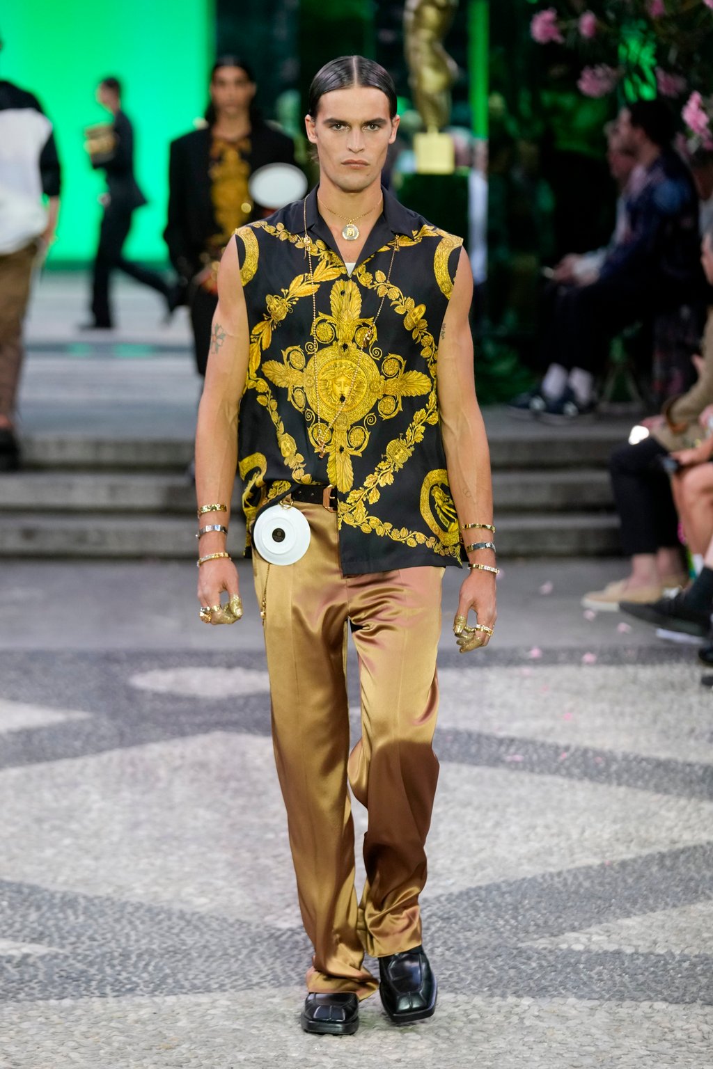 Versace style clothes outlet