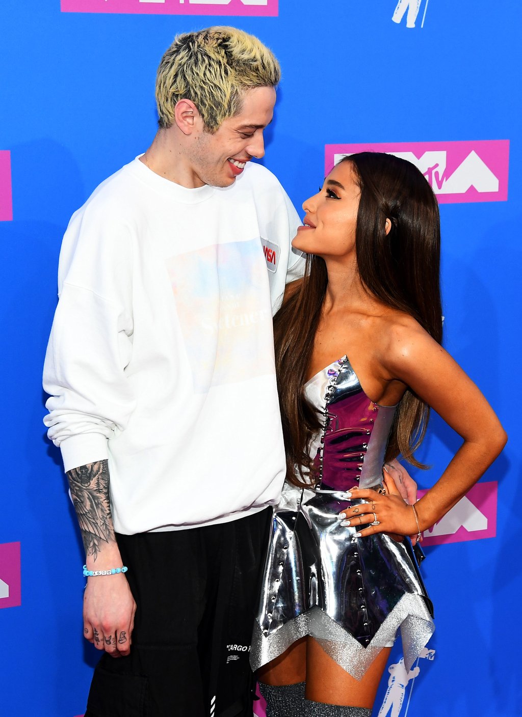 Davison and Ariana Grande at the 2018 MTV Video Music Awards in New York on August 20, 2018. Photo: Getty Images Davison and Ariana Grande at the 2018 MTV Video Music Awards in New York on August 20, 2018. Photo: Getty Images