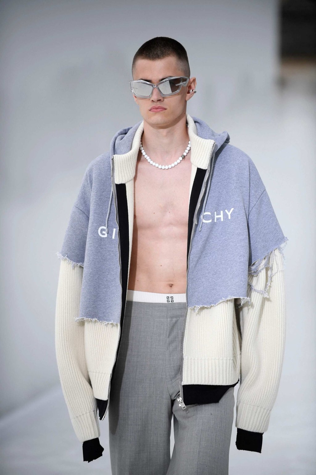 Givenchy’s menswear spring/summer 2023 collection, shown as part of Paris Fashion Week, in Paris, on June 22, is urban, sports-infused and pared-down. Photo: AFP Givenchy’s menswear spring/summer 2023 collection, shown as part of Paris Fashion Week, in Paris, on June 22, is urban, sports-infused and pared-down. Photo: AFP