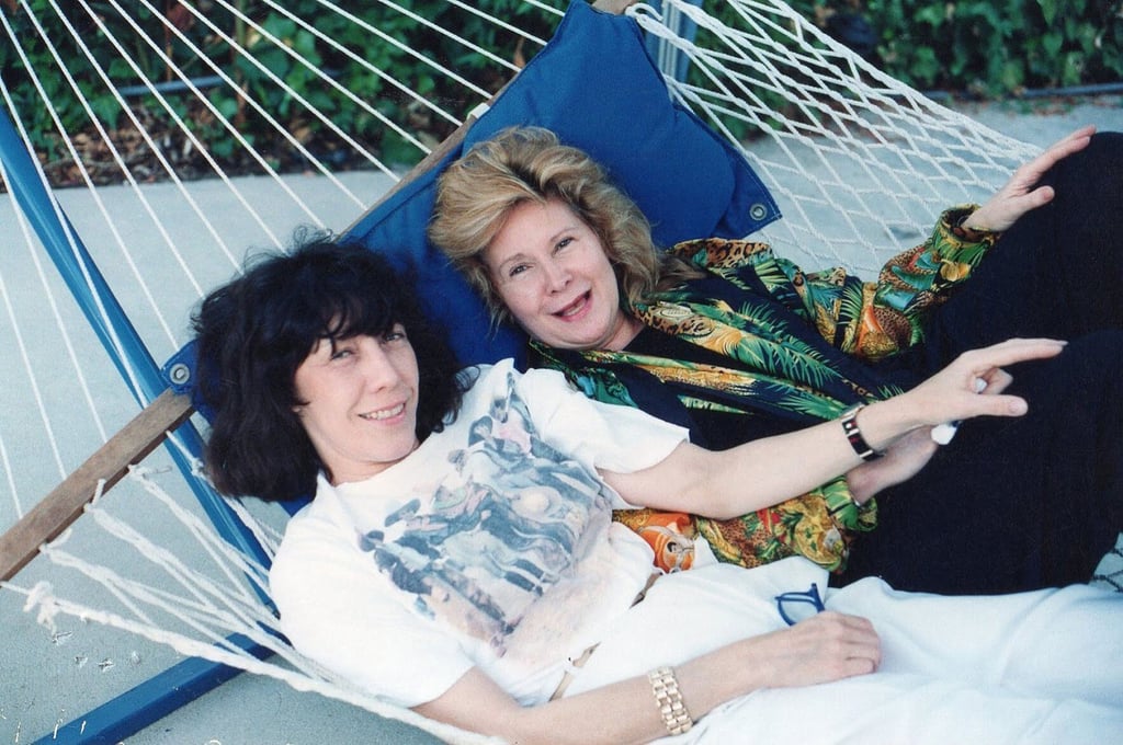 Lily Tomlin (left) and Jane Wagner. Photo: @riomatt00/Twitter Lily Tomlin (left) and Jane Wagner. Photo: @riomatt00/Twitter