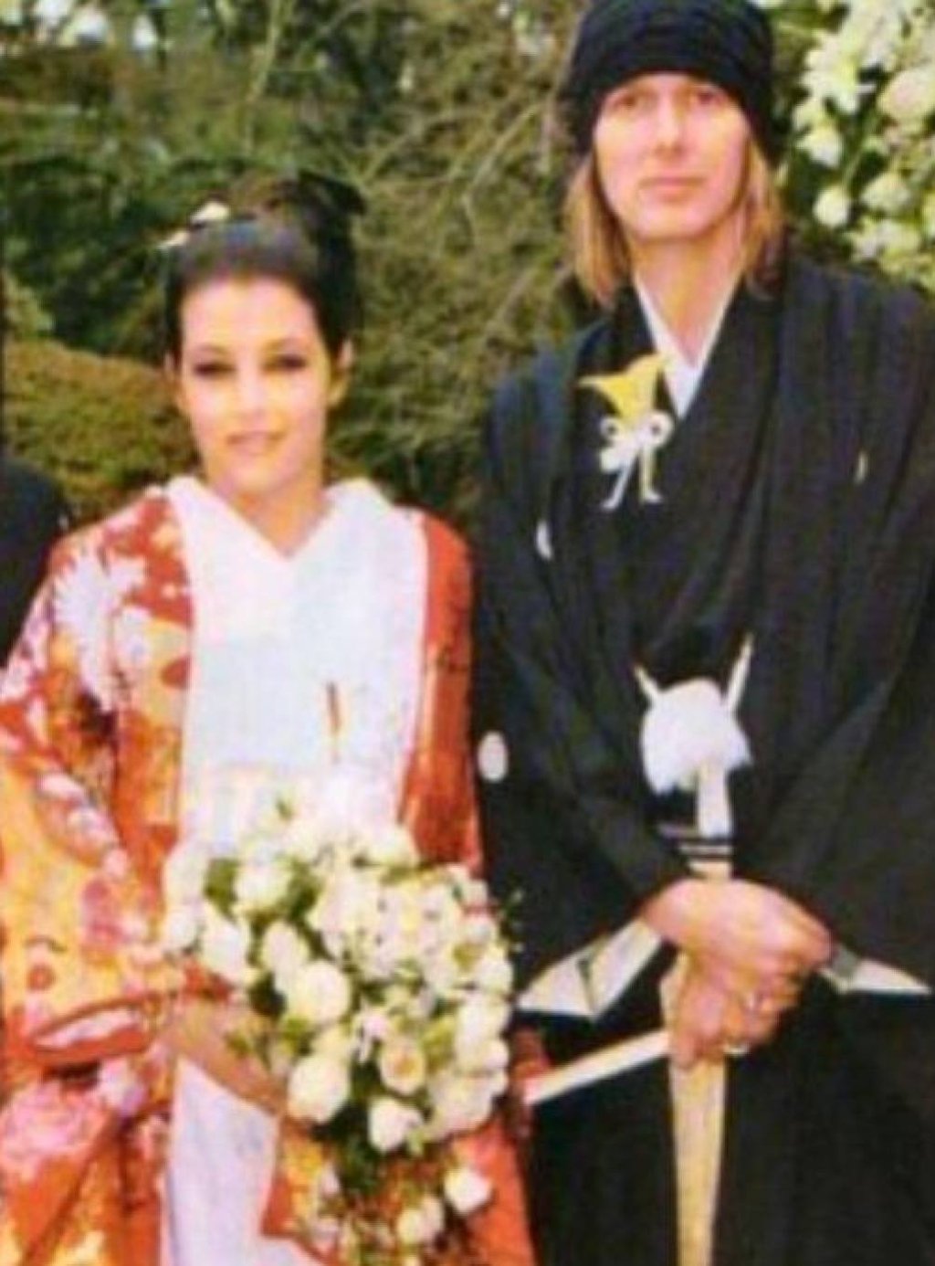 Lisa Marie Presley and Michael Lockwood’s Japanese wedding ceremony in 2006. Photo: @EPNashvilleFans/Twitter Lisa Marie Presley and Michael Lockwood’s Japanese wedding ceremony in 2006. Photo: @EPNashvilleFans/Twitter