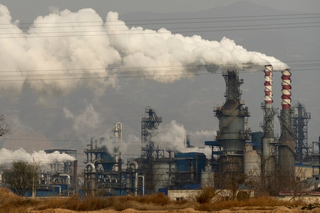 Smoke and steam rise from a coal-processing plant in Hejin in central China’s Shanxi Province in November 2019. MSCI’s new report names 10 large listed companies that have not reported on their greenhouse-gas emissions, including seven Chinese firms. Photo: AP Smoke and steam rise from a coal-processing plant in Hejin in central China’s Shanxi Province in November 2019. MSCI’s new report names 10 large listed companies that have not reported on their greenhouse-gas emissions, including seven Chinese firms. Photo: AP