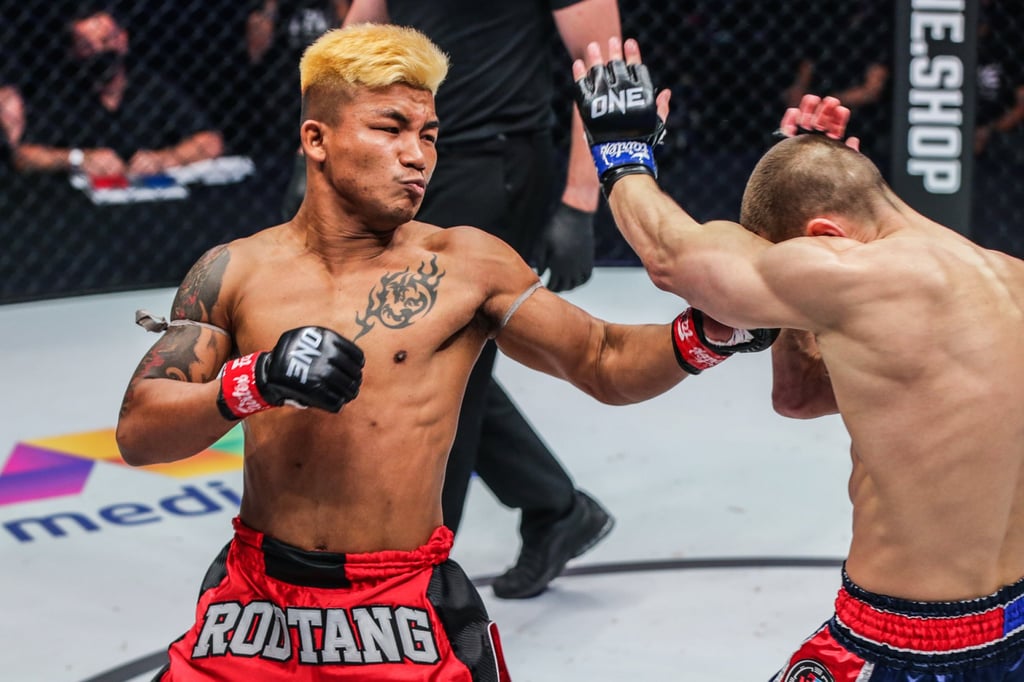 Rodtang throws a punch at Jacob Smith. Photo: ONE Championship Rodtang throws a punch at Jacob Smith. Photo: ONE Championship