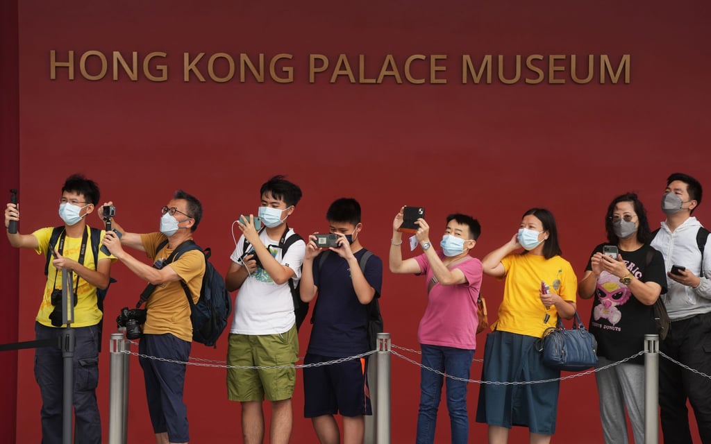 Visitors were in the queue as early as 8am, an hour before the museum opened. Photo: Sam Tsang Visitors were in the queue as early as 8am, an hour before the museum opened. Photo: Sam Tsang