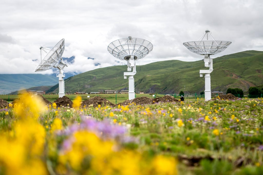 The telescope has hundreds of parabolic antennas, each of them 6 metres wide. Photo: China News Service The telescope has hundreds of parabolic antennas, each of them 6 metres wide. Photo: China News Service