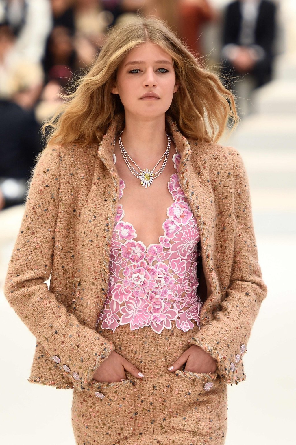 Designer Virginie Viard brought a soft mood to Chanel’s women’s haute couture autumn/winter 2023 collection at Fashion Week in Paris, on July 5. Photo: AFP