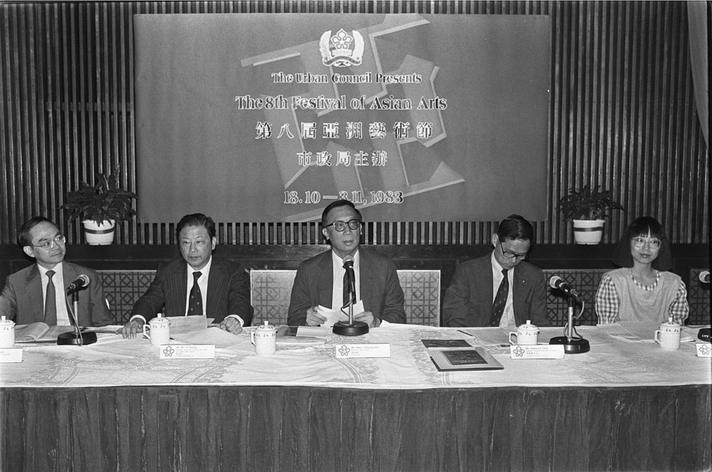 Hilton Cheong-Leen (centre) at a press conference in 1983. Photo: SCMP Hilton Cheong-Leen (centre) at a press conference in 1983. Photo: SCMP