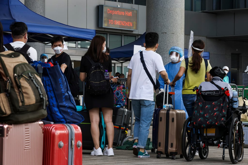 Hongkongers waiting at the Shenzhen Bay border for a Covid-19 test in April. Photo: SCMP/K. Y. Cheng Hongkongers waiting at the Shenzhen Bay border for a Covid-19 test in April. Photo: SCMP/K. Y. Cheng