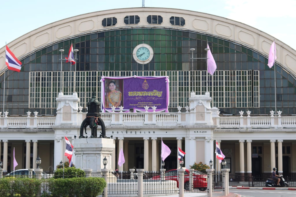 Hua Lamphong station, in Bangkok, was built in a neo-Renaissance style in imitation of Frankfurt Main Station. It opened in 1906. Photo: Thomas Bird Hua Lamphong station, in Bangkok, was built in a neo-Renaissance style in imitation of Frankfurt Main Station. It opened in 1906. Photo: Thomas Bird