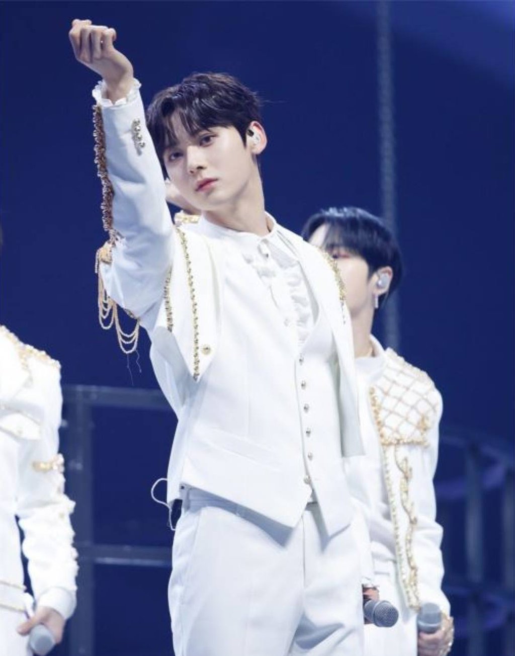 Hwang Min-hyun is known to dress like a prince for performances. Photo: Mnet