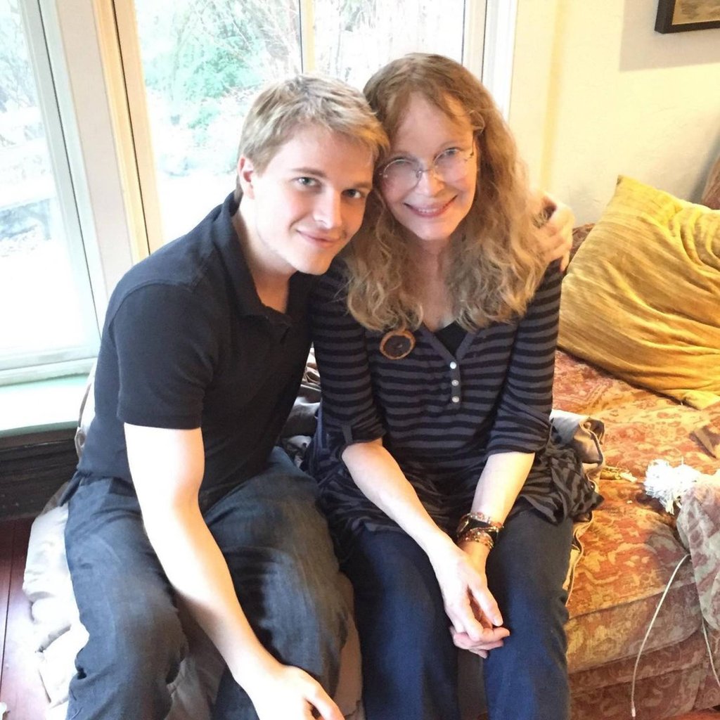 Ronan and Mia Farrow, the mother-son duo. Photo: @ronanfarrow/Instagram Ronan and Mia Farrow, the mother-son duo. Photo: @ronanfarrow/Instagram