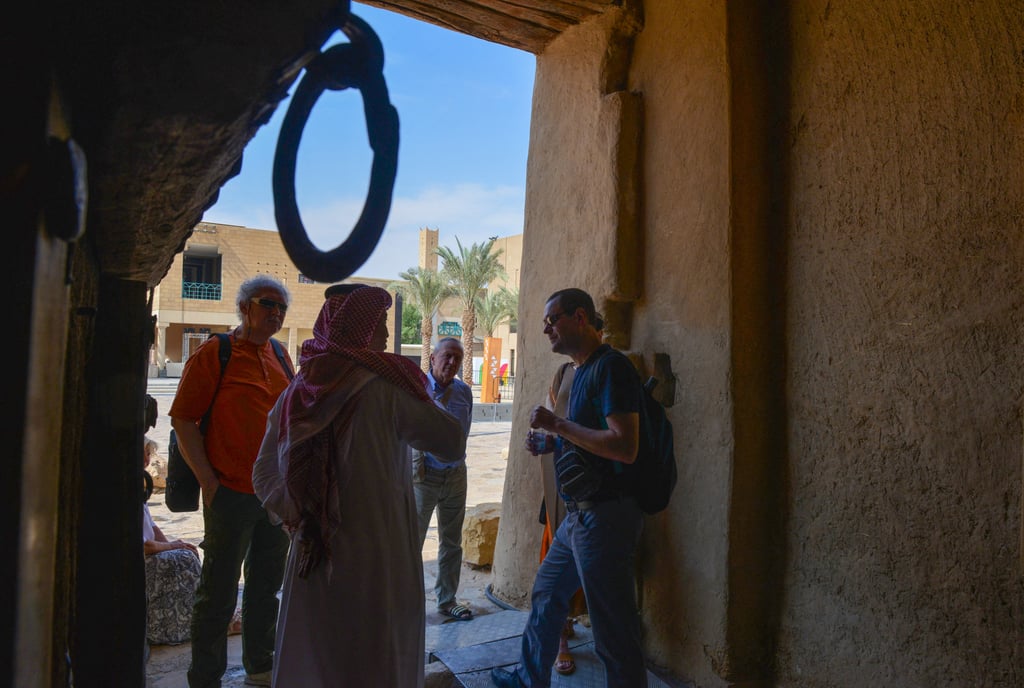 Polish tourists visit the King Abdulaziz museum of Masmak in the old quarter of the Saudi capital, Riyadh. Photo: AFP Polish tourists visit the King Abdulaziz museum of Masmak in the old quarter of the Saudi capital, Riyadh. Photo: AFP