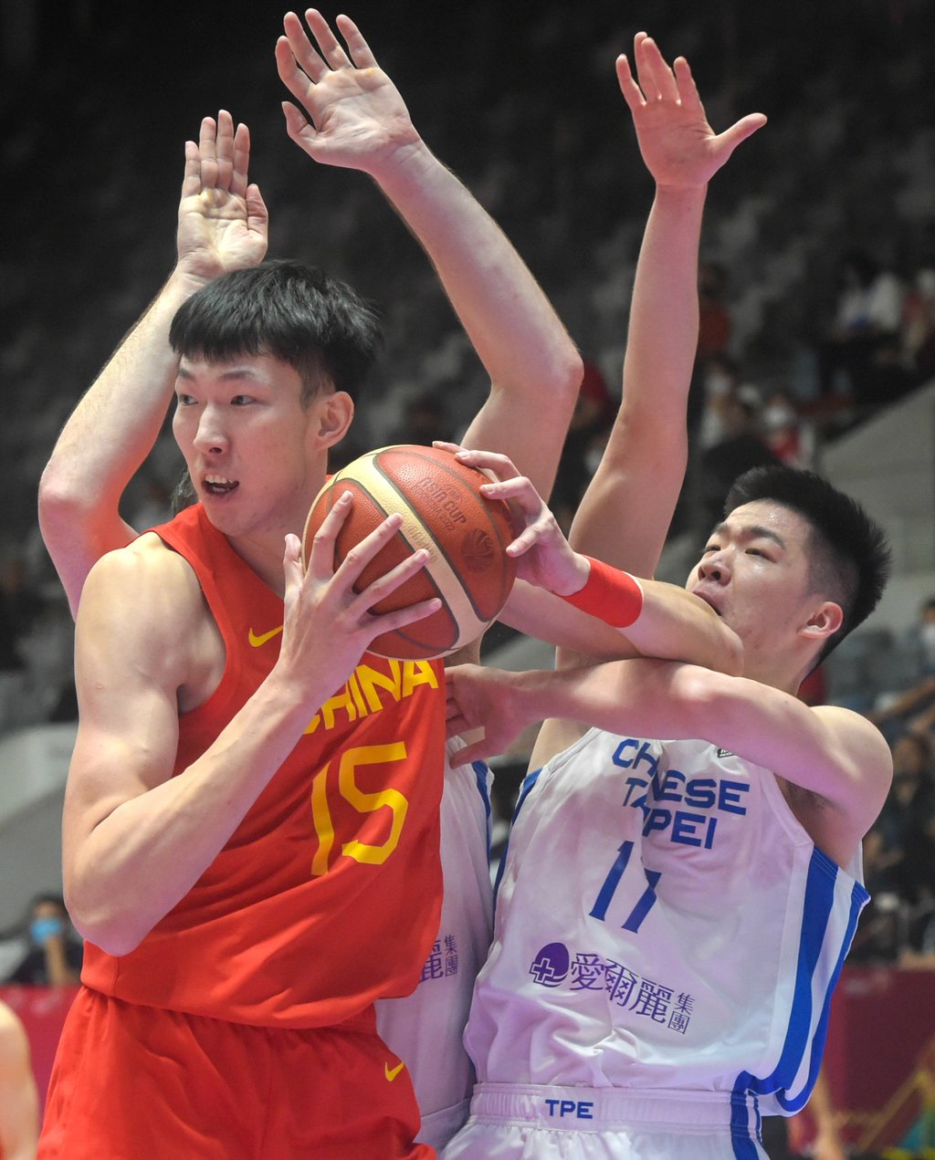 Zhou Qi of China competes during a Group B match against Taiwan at the 2022 Fiba Asia Cup. Photo: Xinhua Zhou Qi of China competes during a Group B match against Taiwan at the 2022 Fiba Asia Cup. Photo: Xinhua