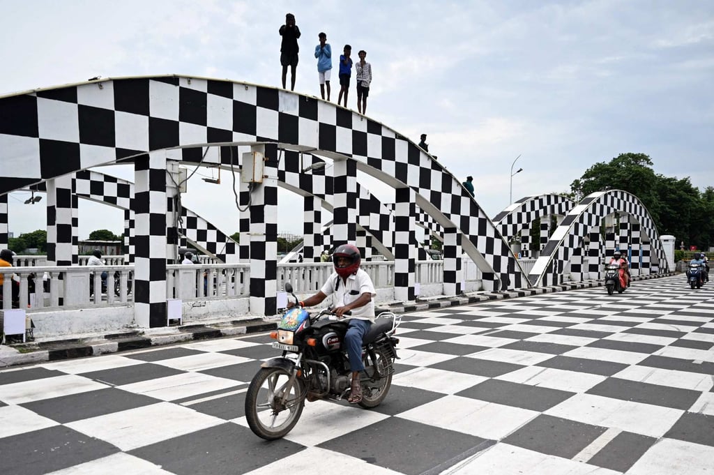 A bridge in Chennai painted as a chessboard for the Olympiad being held from July 28 to August 10. Photo: AFP A bridge in Chennai painted as a chessboard for the Olympiad being held from July 28 to August 10. Photo: AFP
