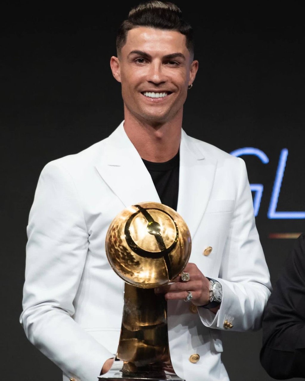 Cristiano Ronaldo is making around US$620,000 a week with Manchester United. Photo: @cristiano/Instagram Cristiano Ronaldo is making around US$620,000 a week with Manchester United. Photo: @cristiano/Instagram
