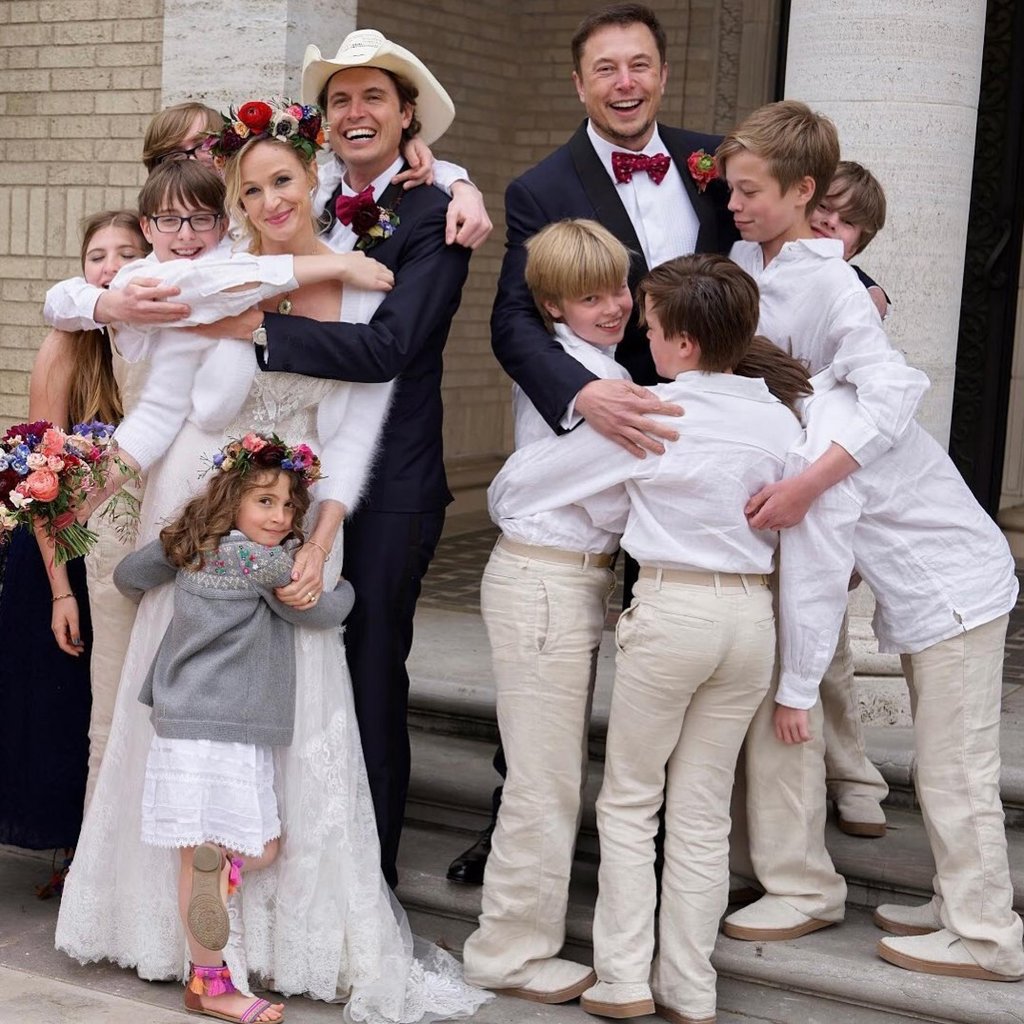 Brothers Elon and Kimbal Musk both have families – though Elon’s children are from relationships with several different women. Photo: @mayemusk/Instagram