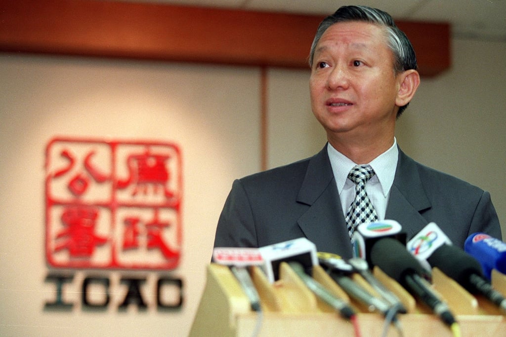 Ambrose Lee meets the press at ICAC’s headquarters in Central in 2002. Photo: SCMP Ambrose Lee meets the press at ICAC’s headquarters in Central in 2002. Photo: SCMP