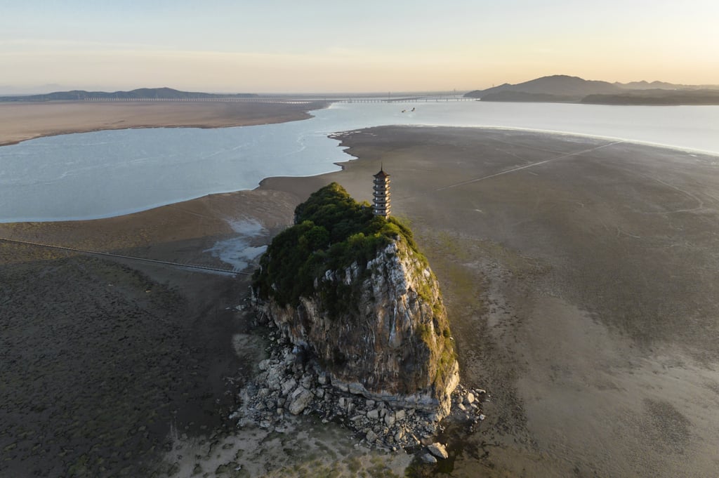 Poyang Lake in Jiangxi province entered the dry season earlier than it ever has since records began. Photo: China News Agency