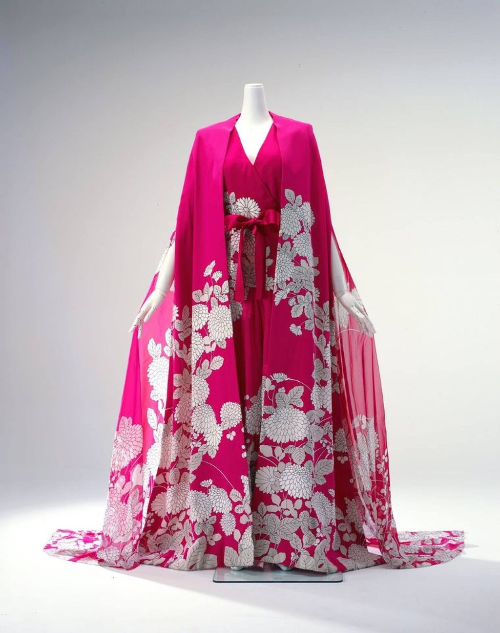Chrysanthemum Pajamas by Hanae Mori comprising a twilled silk and silk chiffon kaftan, a twilled satin jump suit and a silk satin belt, displayed at the Iwami Art Museum. Photo: In Pretty Finery/Facebook Chrysanthemum Pajamas by Hanae Mori comprising a twilled silk and silk chiffon kaftan, a twilled satin jump suit and a silk satin belt, displayed at the Iwami Art Museum. Photo: In Pretty Finery/Facebook