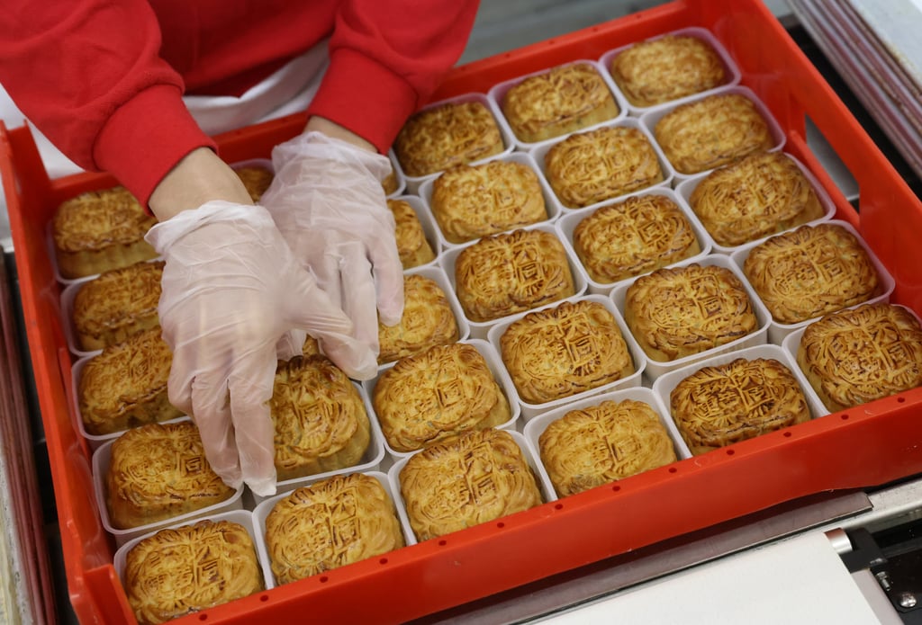 As well as traditional mooncakes (above), there are many alternatives available these days. Photo: K.Y. Cheng As well as traditional mooncakes (above), there are many alternatives available these days. Photo: K.Y. Cheng
