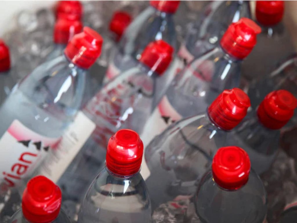 “A limited-edition release that combines cool, courtside style with our signature washability, this one-of-a-kind collaboration is made with repurposed Evian water bottles collected at New York’s largest tennis tournament,” stated Rothy’s about its new collection. Photo: Rothy’s “A limited-edition release that combines cool, courtside style with our signature washability, this one-of-a-kind collaboration is made with repurposed Evian water bottles collected at New York’s largest tennis tournament,” stated Rothy’s about its new collection. Photo: Rothy’s