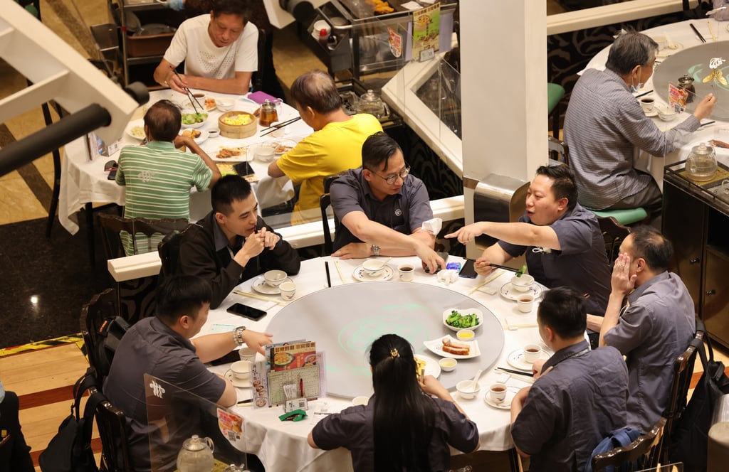 Restaurants say some patrons have cancelled dinner bookings on Sunday after the announcement of the rules on Friday. Photo: Jelly Tse