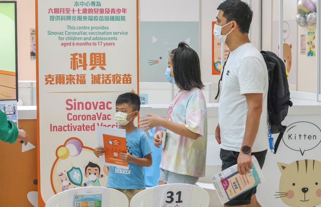 The government will make sure there is a sufficient transition period for children to get vaccinated, a source has said. Photo: K. Y. Cheng