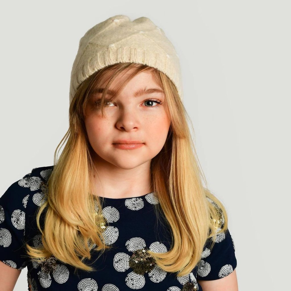 Crimson Camille blotjob Er va xotin dushda jinsiy aloqa