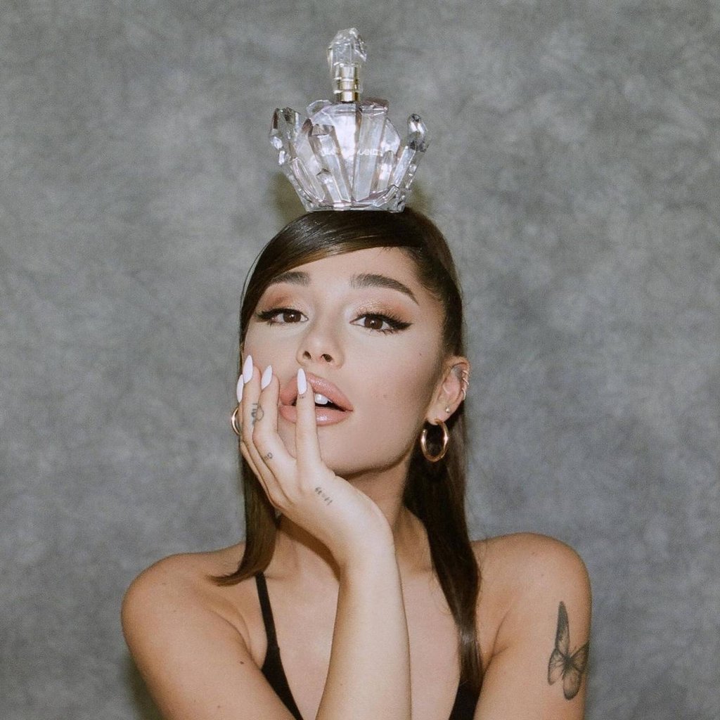 Ariana grande lipsy jewellery 2025