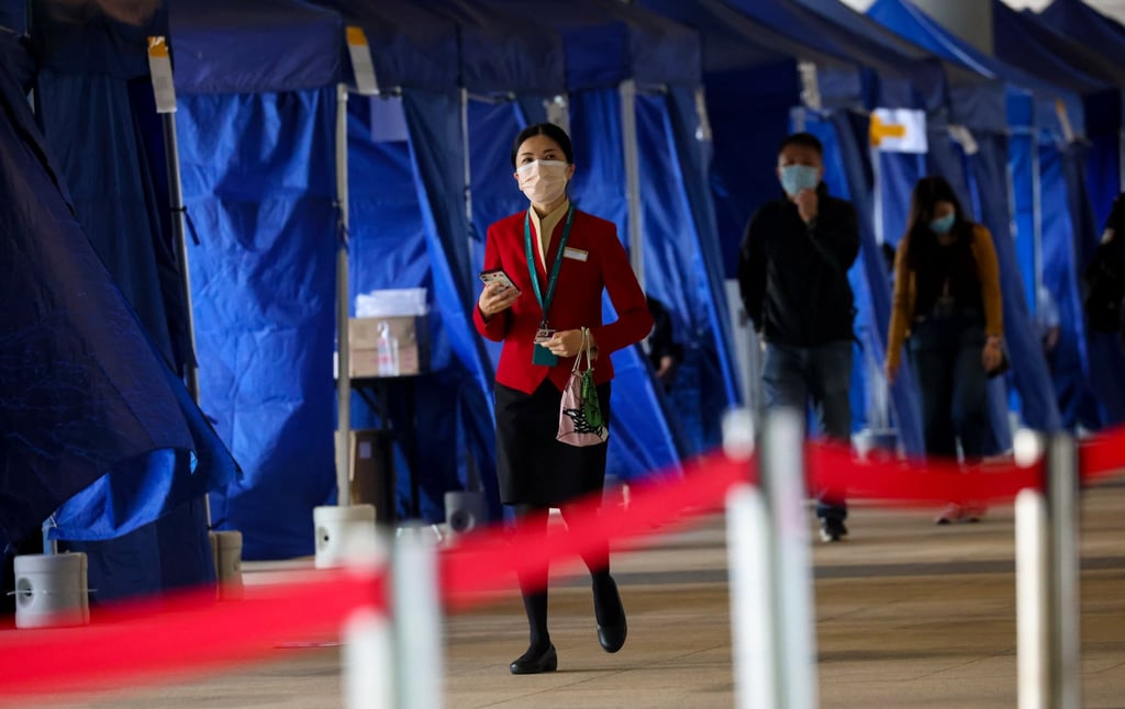 Airlines call on the government to drop pre-departure PCR Covid tests. Photo: Dickson Lee