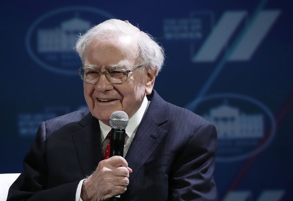 Berkshire Hathaway chairman and CEO Warren Buffett participates in a discussion during the White House Summit in 2016. Photo: Getty Images/TNS Berkshire Hathaway chairman and CEO Warren Buffett participates in a discussion during the White House Summit in 2016. Photo: Getty Images/TNS