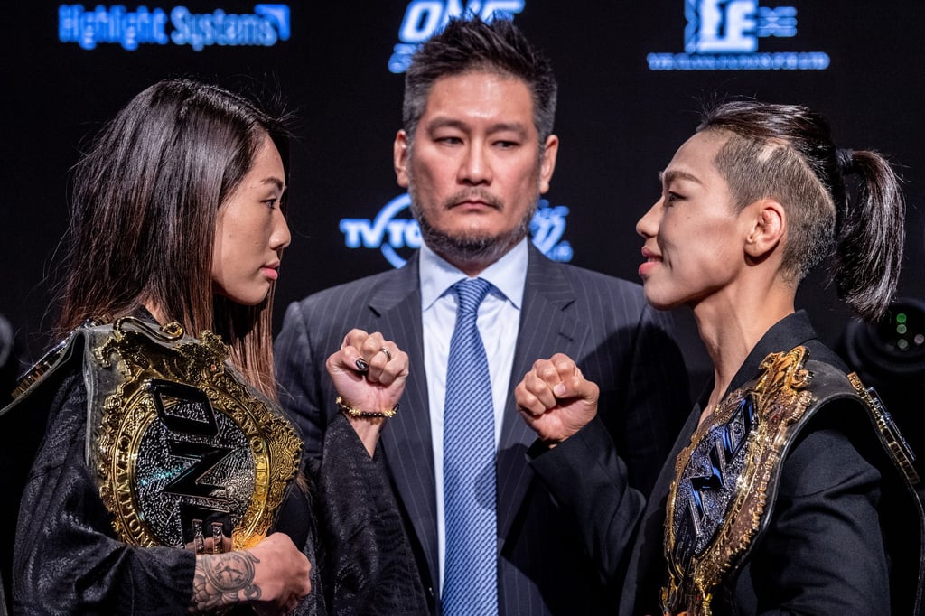 Angela Lee (left) and Xiong Jingnan face off in Tokyo ahead of their second fight.