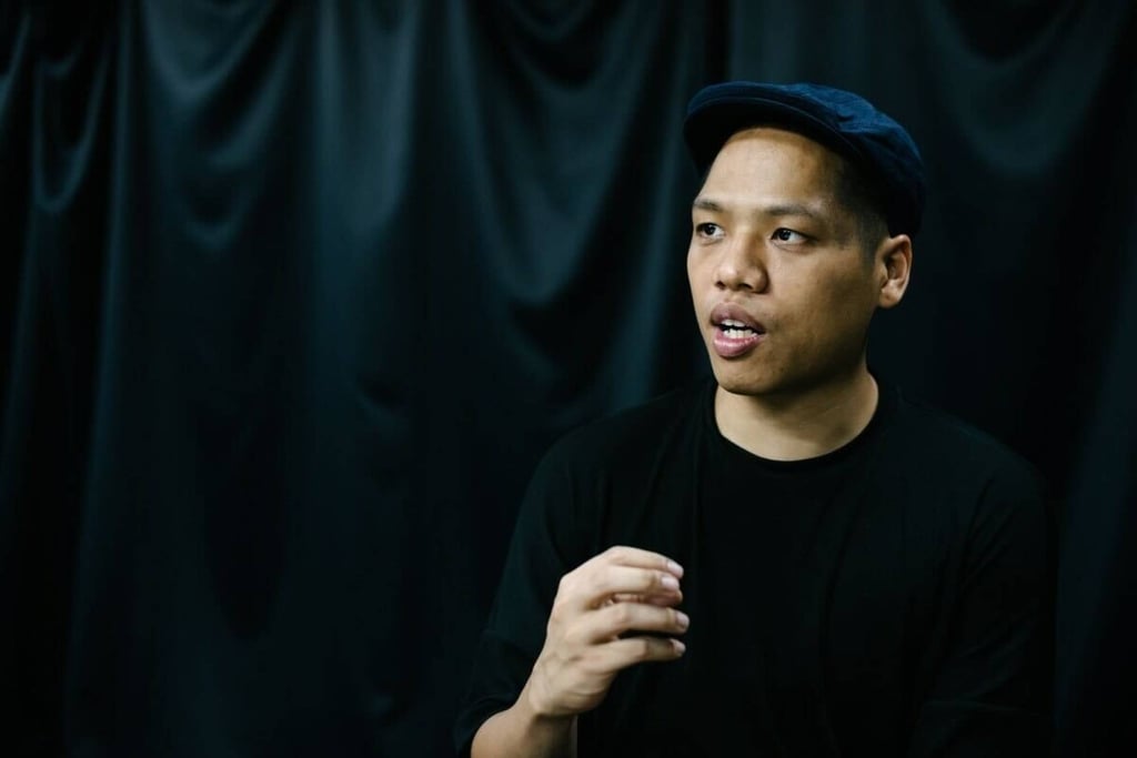 Ata Wong focuses on using the bodies and movements of his performers to provide the narrative in his shows. Ata Wong focuses on using the bodies and movements of his performers to provide the narrative in his shows.