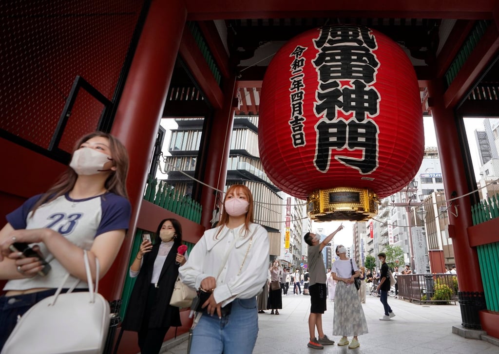 Tourists in Tokyo, Japan after the country relaxed some of its Covid-related travel measures. Photo: EPA-EFE Tourists in Tokyo, Japan after the country relaxed some of its Covid-related travel measures. Photo: EPA-EFE