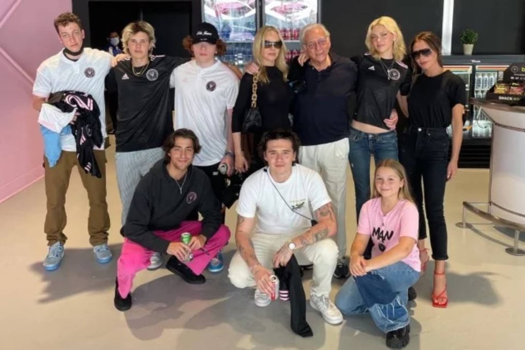 The Beckham and the Peltz families. Photo: @victoriabeckham/Instagram The Beckham and the Peltz families. Photo: @victoriabeckham/Instagram
