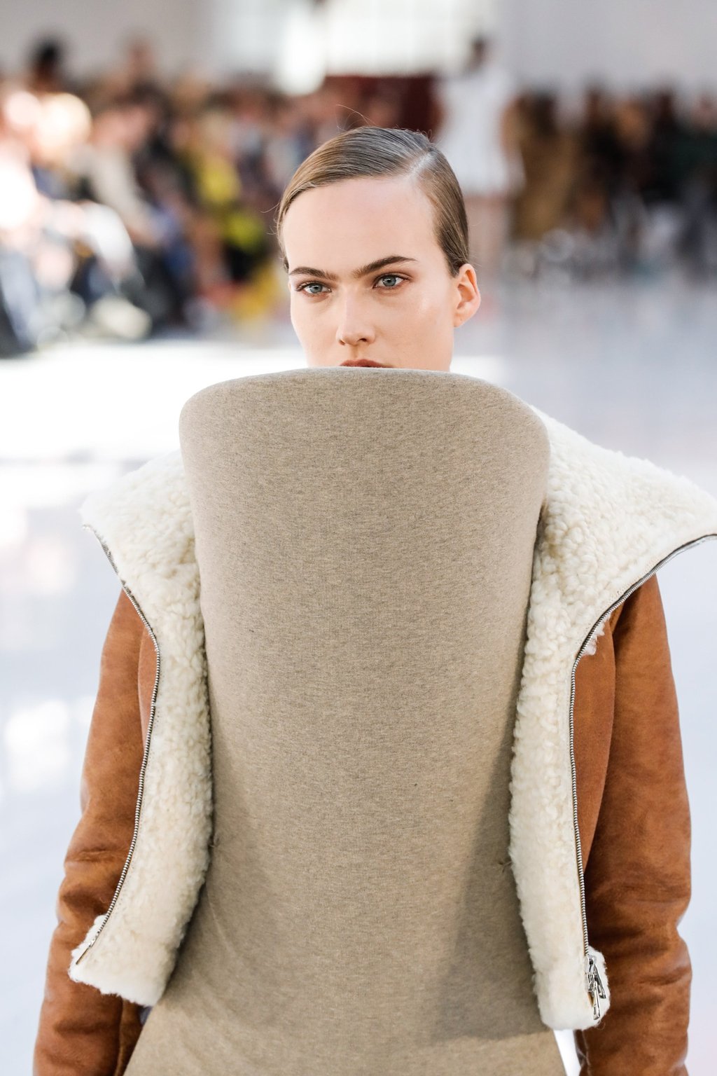 Jonathan Anderson’s curations were inventive and intriguing for the spring/summer 2023 ready-to-wear collection during the Paris Fashion Week on September 30. Photo: EPA-EFE Jonathan Anderson’s curations were inventive and intriguing for the spring/summer 2023 ready-to-wear collection during the Paris Fashion Week on September 30. Photo: EPA-EFE