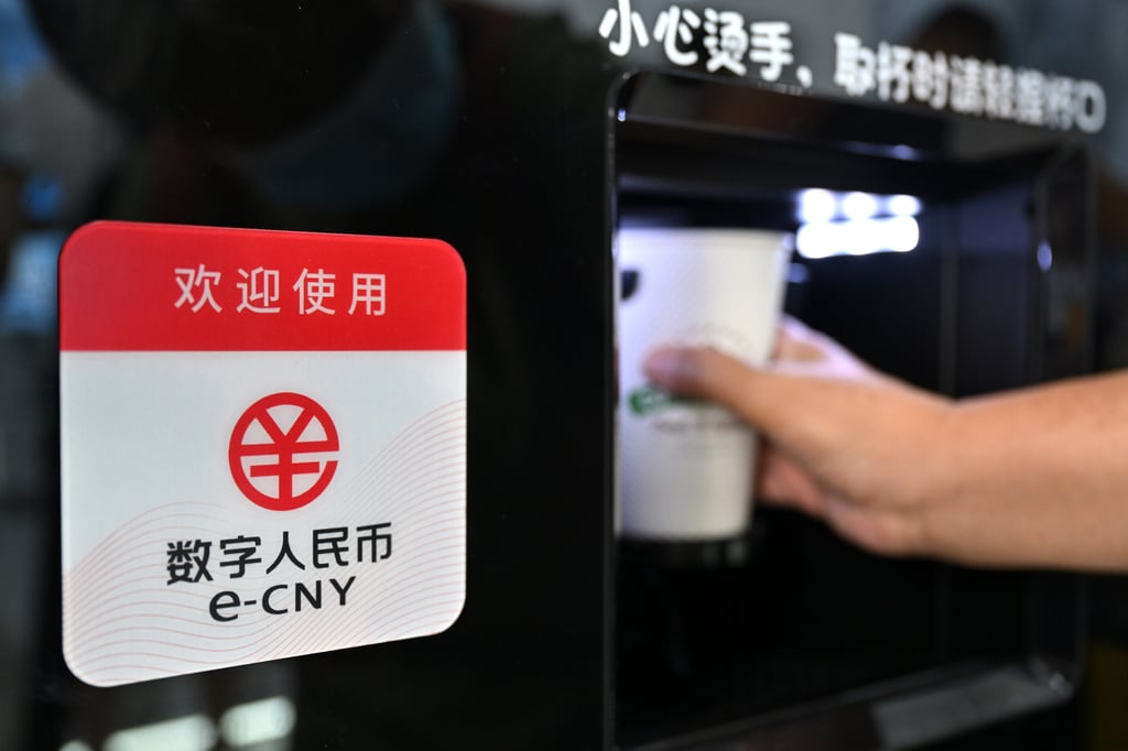 A visitor uses e-CNY to buy a cup of coffee at an exhibition of financial services during the 2022 China International Fair for Trade in Services at Shougang Park in Beijing on September 4, 2022. Photo: Xinhua A visitor uses e-CNY to buy a cup of coffee at an exhibition of financial services during the 2022 China International Fair for Trade in Services at Shougang Park in Beijing on September 4, 2022. Photo: Xinhua