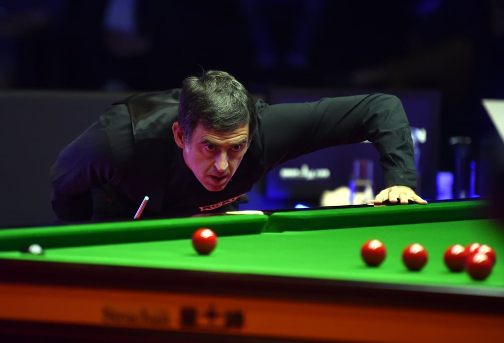 Ronnie O’Sullivan of England competes during the final match against Marco Fu on Sunday. Photo: Xinhua Ronnie O’Sullivan of England competes during the final match against Marco Fu on Sunday. Photo: Xinhua