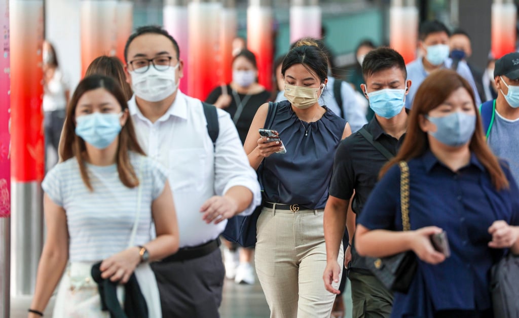 The fifth wave of Covid-19 and the government’s fintech push has helped to improve mobile banking in Hong Kong. Photo: Edmond So The fifth wave of Covid-19 and the government’s fintech push has helped to improve mobile banking in Hong Kong. Photo: Edmond So