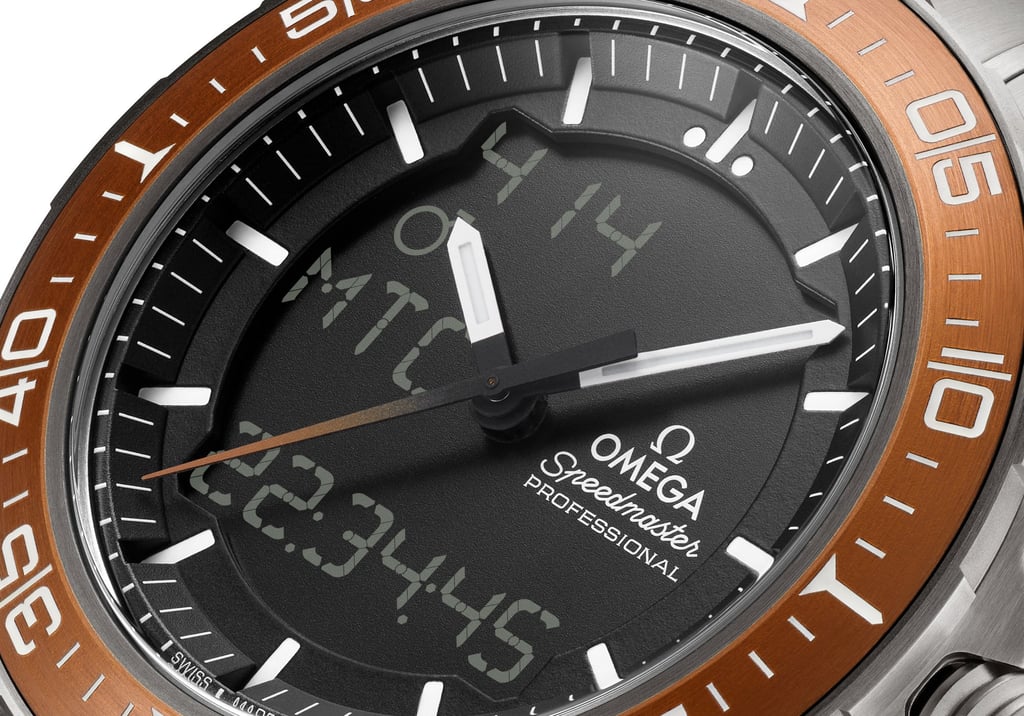 The Speedmaster X-33 Marstimer’s dial shows a Mars symbol (pictured here, next to the hour hand) or an Earth symbol to show which planet’s functions are in use.