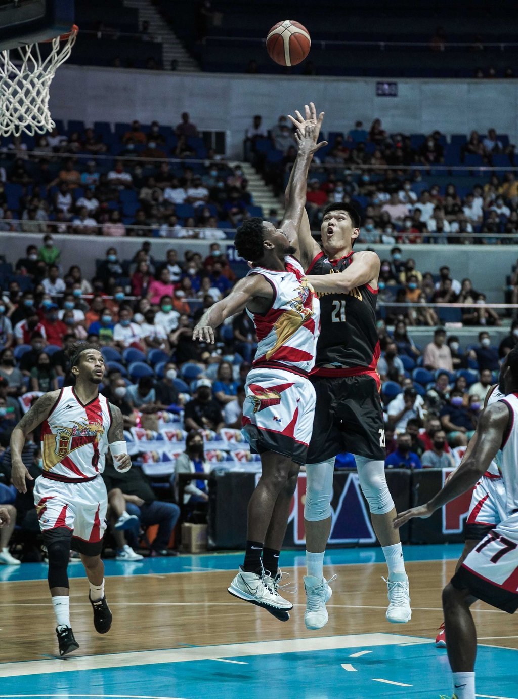 The Dragons have gone 6-1 in the PBA’s Commissioner’s Cup, their only loss coming to Gin Kings. Photo: EASL The Dragons have gone 6-1 in the PBA’s Commissioner’s Cup, their only loss coming to Gin Kings. Photo: EASL