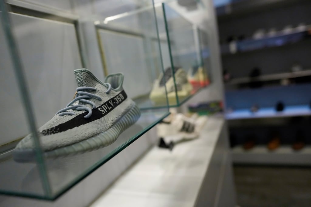 What shoe stores sell yeezys on sale