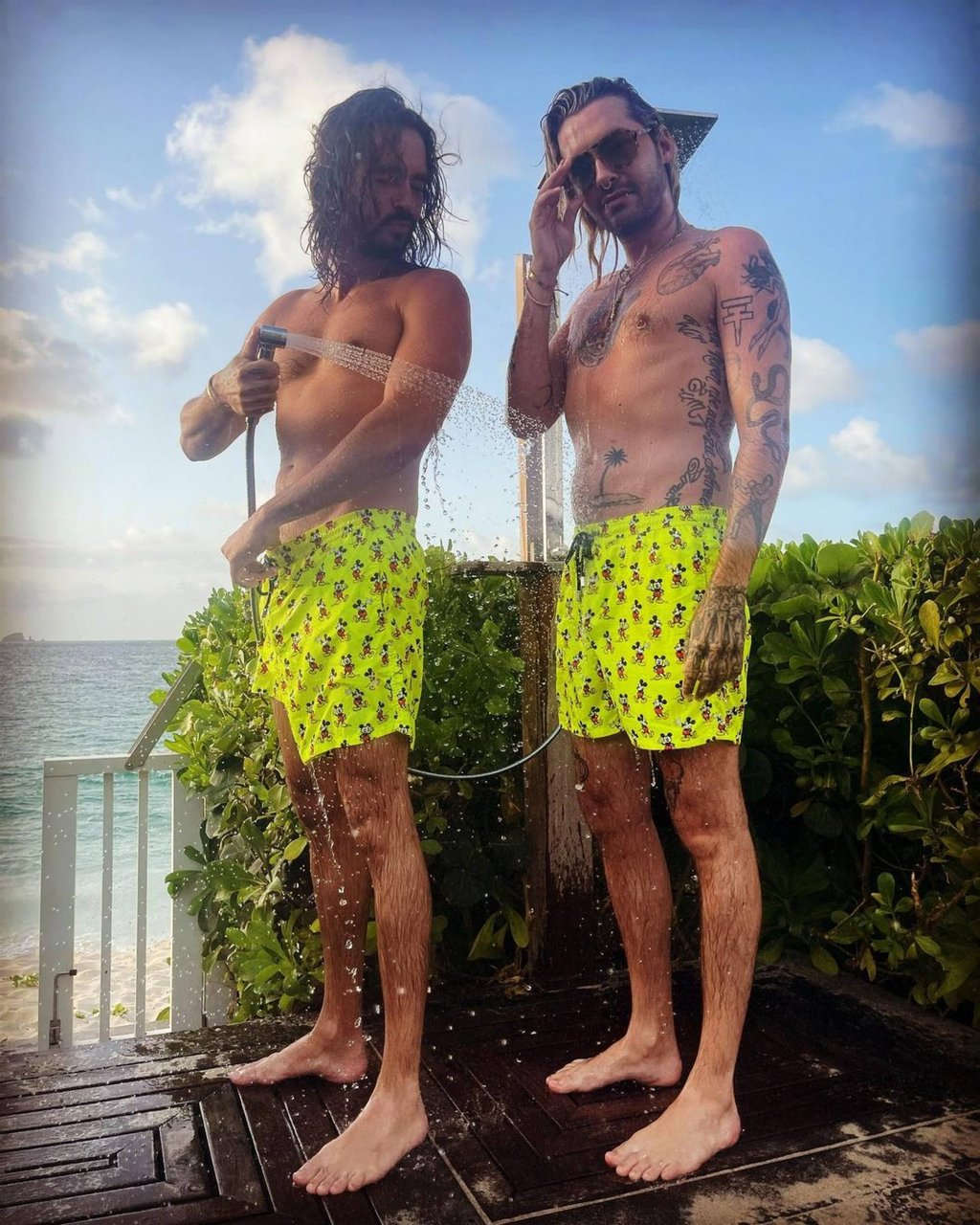 Tom Kaulitz and his identical twin brother, Bill. Photo: @heidiklum/Instagram Tom Kaulitz and his identical twin brother, Bill. Photo: @heidiklum/Instagram