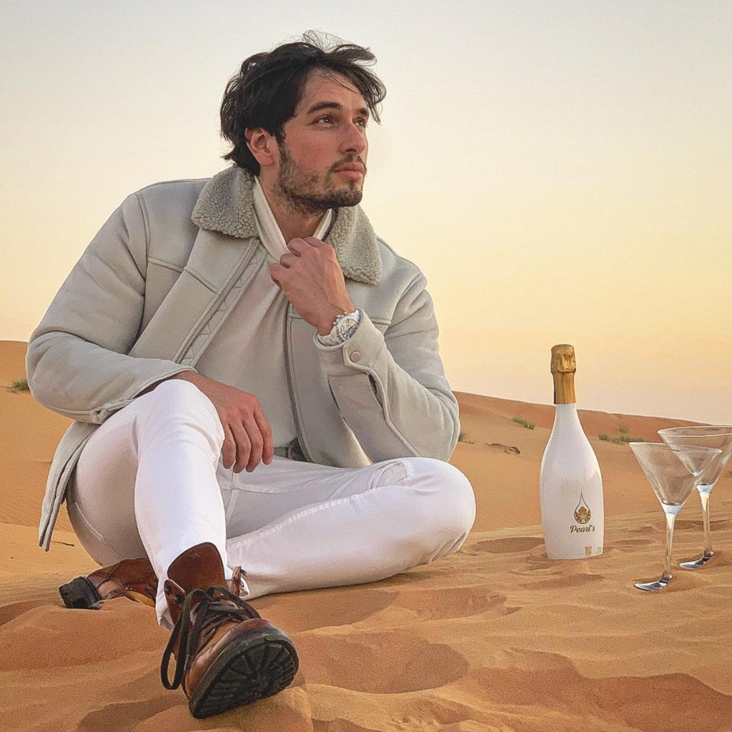 Ebraheem Al Samadi goes under the Instagram handle, The Blooming Man. Photo: @thebloomingman/Instagram Ebraheem Al Samadi goes under the Instagram handle, The Blooming Man. Photo: @thebloomingman/Instagram