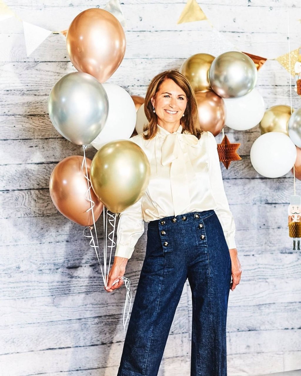 Carole Middleton delighted netizens and royal watchers with her latest stylish ensemble. Photo: @partypieces/Instagram